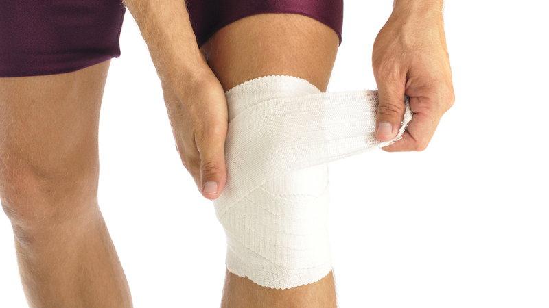 Что делать при вывихе колена