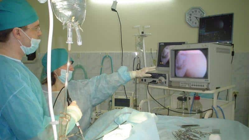 Как лечить растяжение связок локтевого сустава