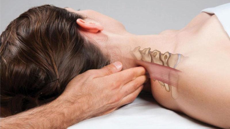 Что делать если потянул мышцу на шее