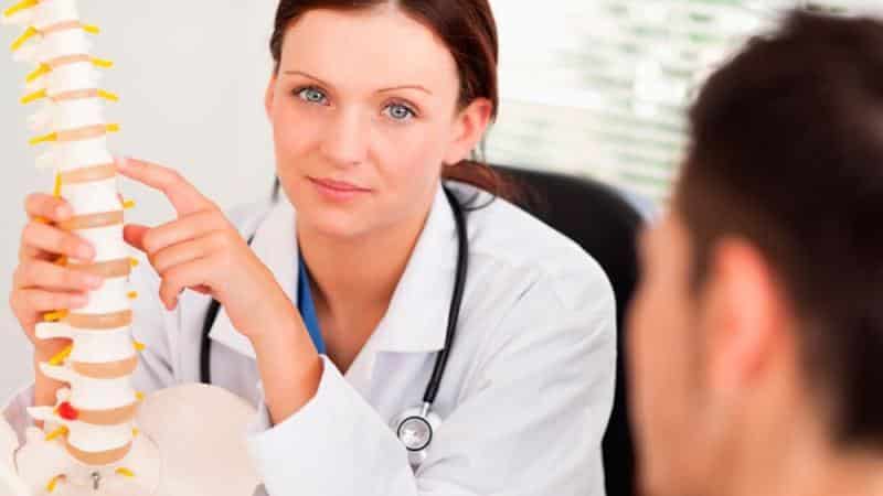 Что такое сакрализация позвонка и как её лечить