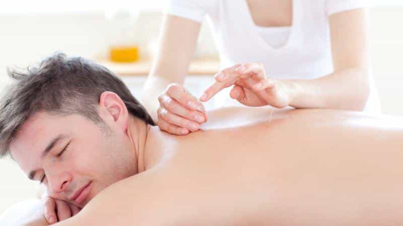 Помогает ли иглоукалывание при остеохондрозе