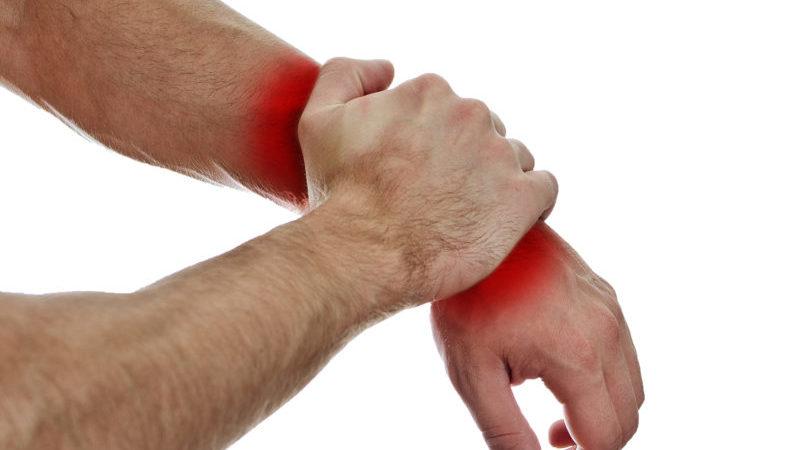 Как лечить ушиб кисти руки