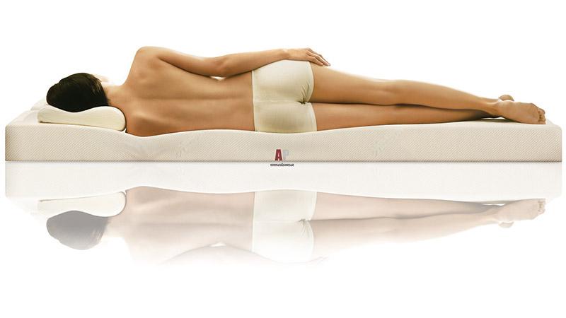 Как правильно спать на ортопедической подушке