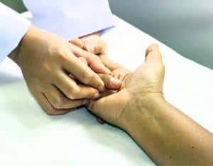 Как лечить стенозирующий лигаментит пальцев