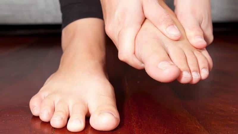 Почему у детей болят ноги
